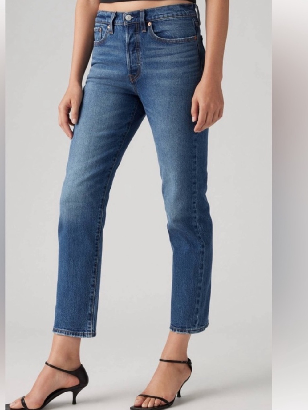 Levi’s NWT 26 x 28 High-Rise WEDGIE Straight Leg Jeans
